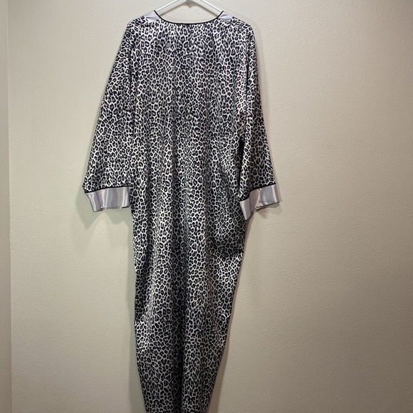 Mary‎ McFadden kaftan snow leopard print long satin - Picture 11 of 13